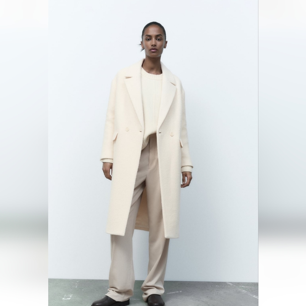 NWT. ZARA TEXTURED COAT